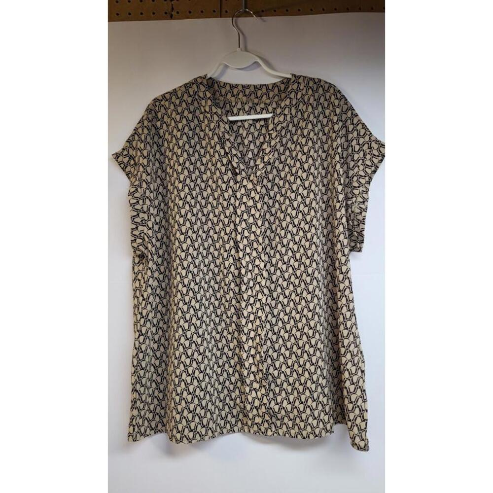 Women's top 2XL dark brown/tan with batwing sleeve notched neck V-neck great con